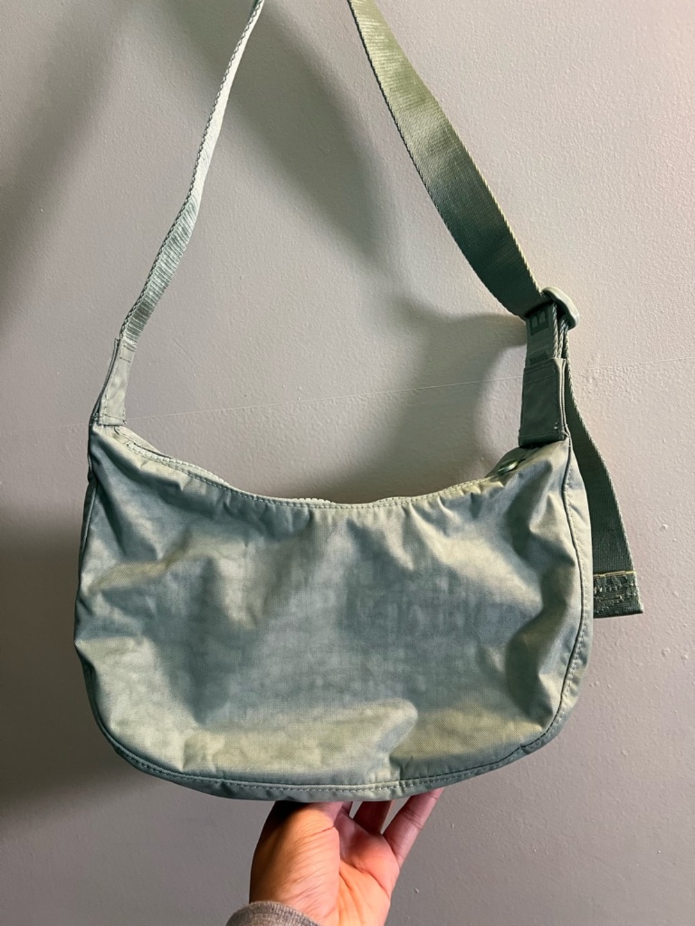 BAGGU Small Crescent Bag in Seafoam